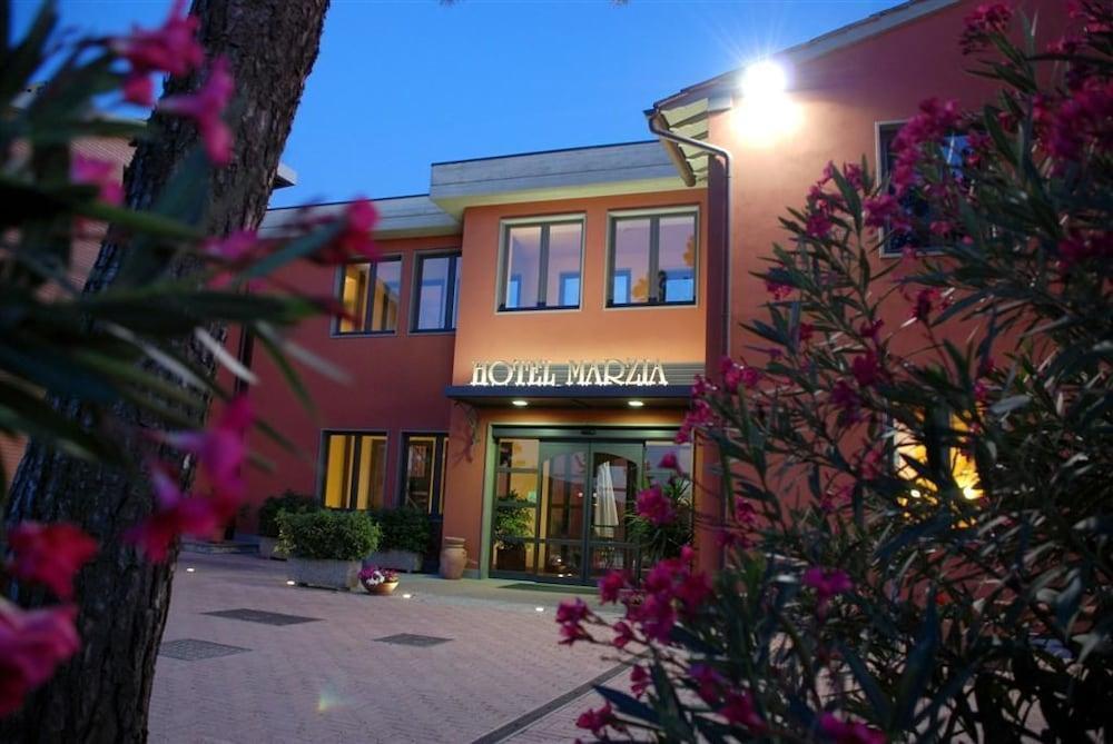 Hotel Marzia Scandicci Exterior foto